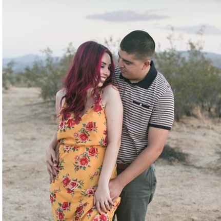 Happy Friday! Let’s show off our engagement pictures! - 1