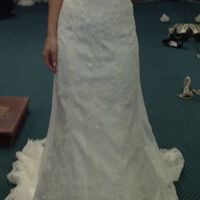 Wrinkles Wedding dress in hips Emma Maggie Sottero