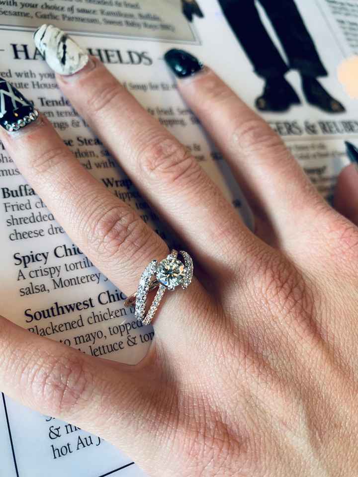 Brides of 2022! Show us your ring! - 1