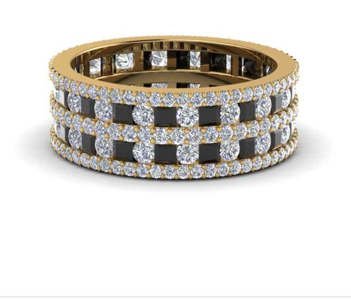 Can i see the your Fh's wedding band? - 2