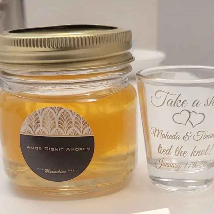 Let’s talk wedding favors? - 1