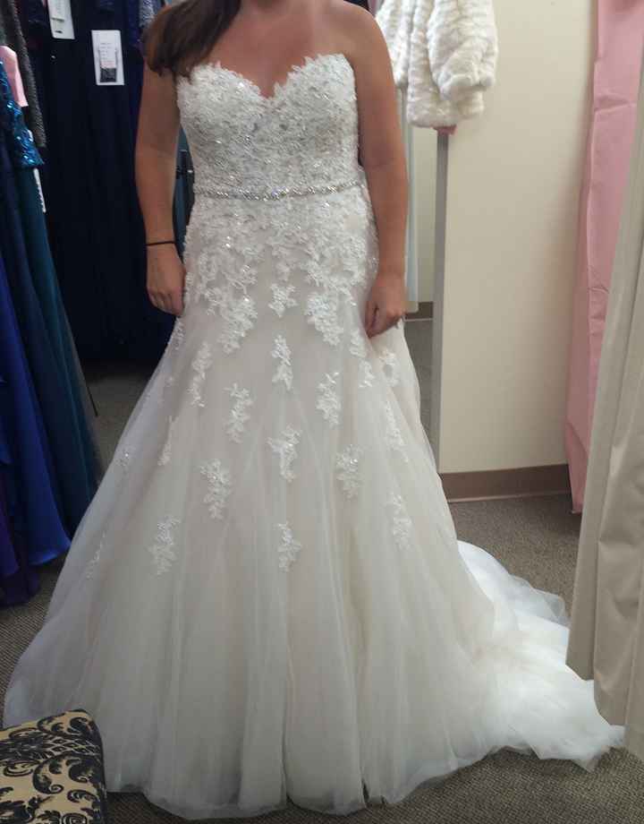 Who designed your dress?