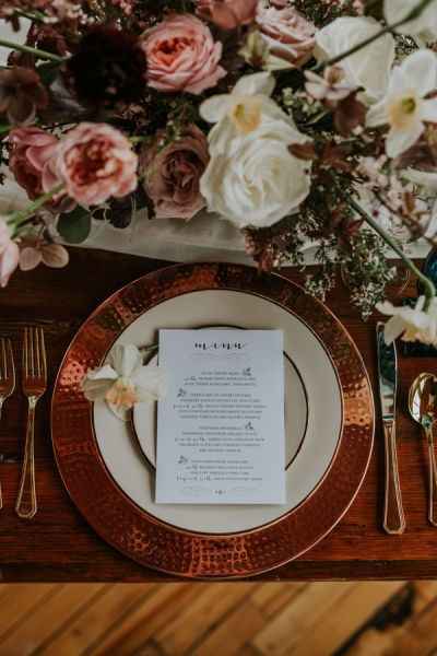 Bronze adds a punch to a tablescape