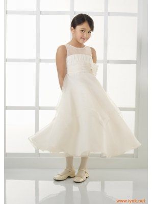 Found a flower girl dress but don't want to order from China