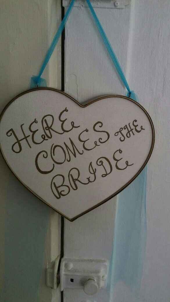 DIY Here comes the bride