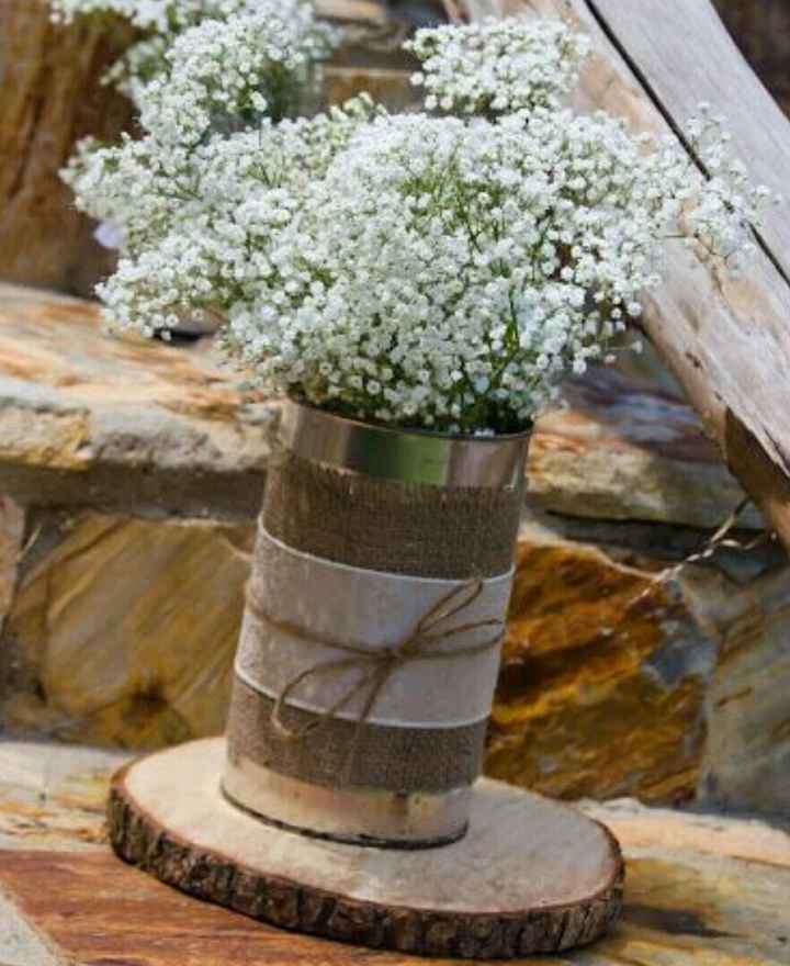 Anyone doing a rustic style? I need ideas for centerpieces please!