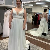 Help. Which dress do i choose? - 4