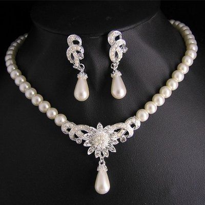 Bridal Jewelry: Fashion Help, Please!
