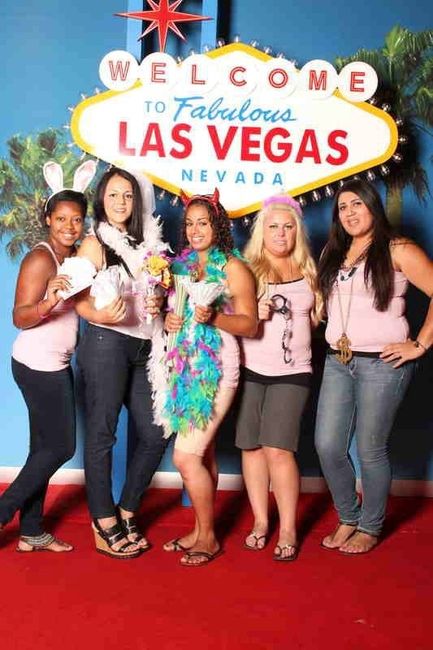 bachlorette party in Vegas!!(update a few pics)
