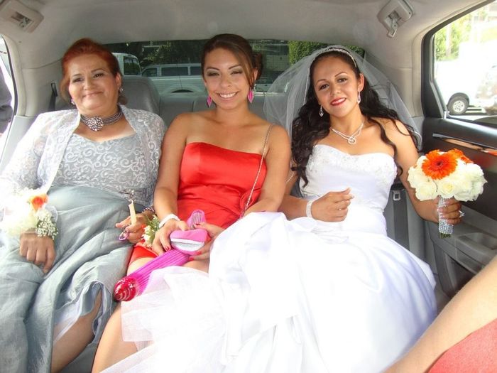 Hey Girls I am now a married woman!! non pro pics.