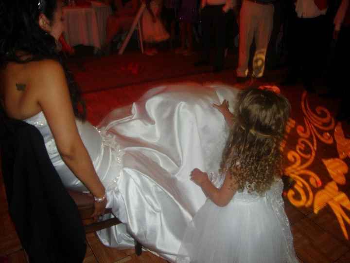 Hey Girls I am now a married woman!! non pro pics.