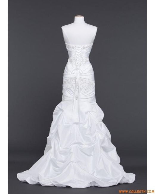 Found Dress, but not in love with the zipper back :(