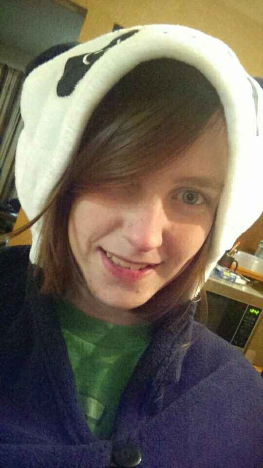 NWR: SELFIES!!! I feel like we haven't done this in a while.. Let me see your Face!
