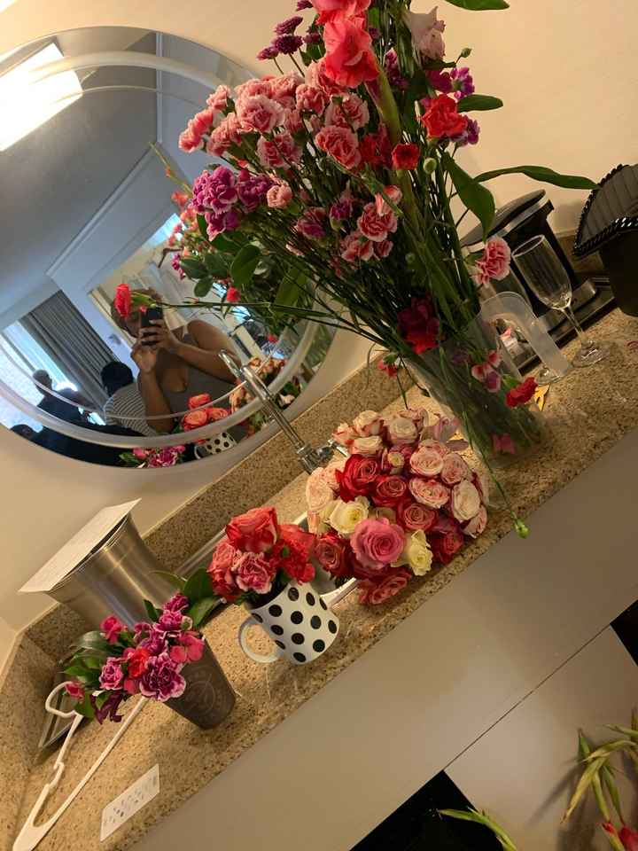 I’m a floral designer now 🤣 - 4