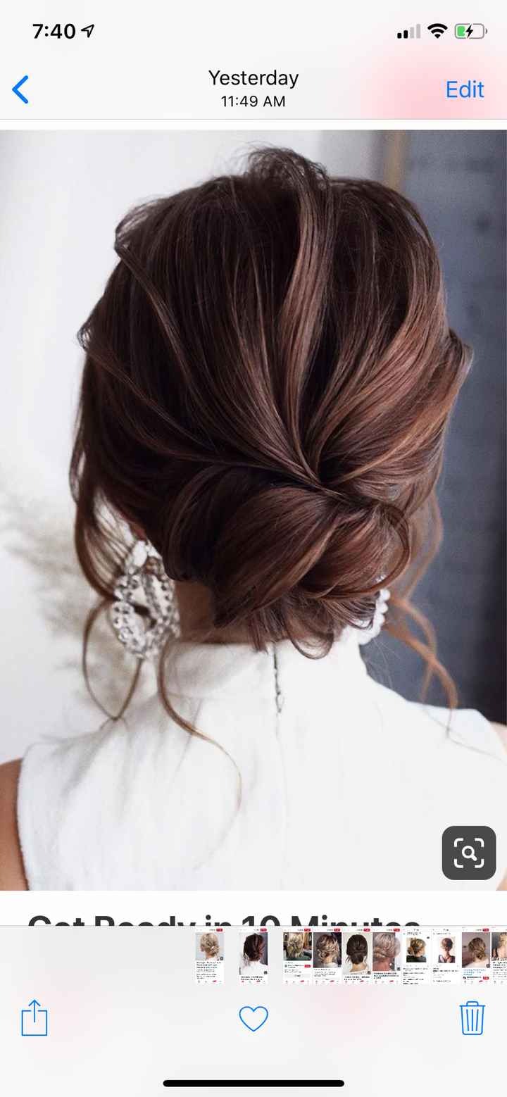 Should Bridesmaids Have the Same Hairstyle? - 1