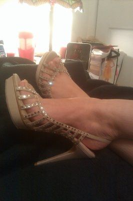 shoes. pictures please??