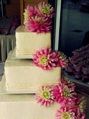 I'm a married lady now! Pics! UPDATED