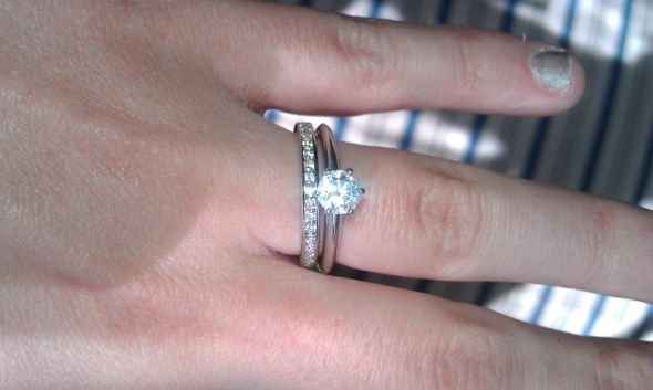 pave, prong, or channel set wedding band with a 1 carat round solitaire?