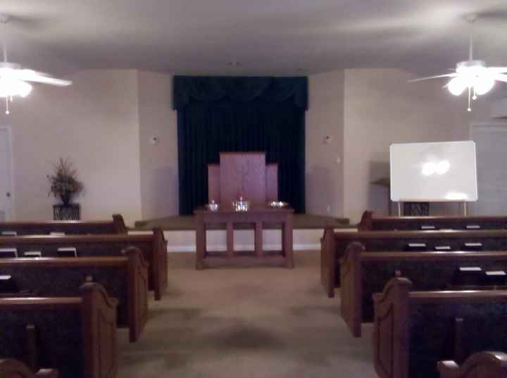 advice on isle, pew bows, runner?  HELP.. shopping today for more decore :)