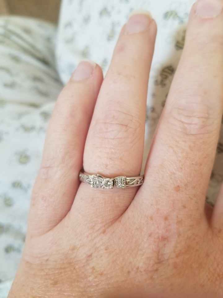 Show me your engagement rings!! - 1