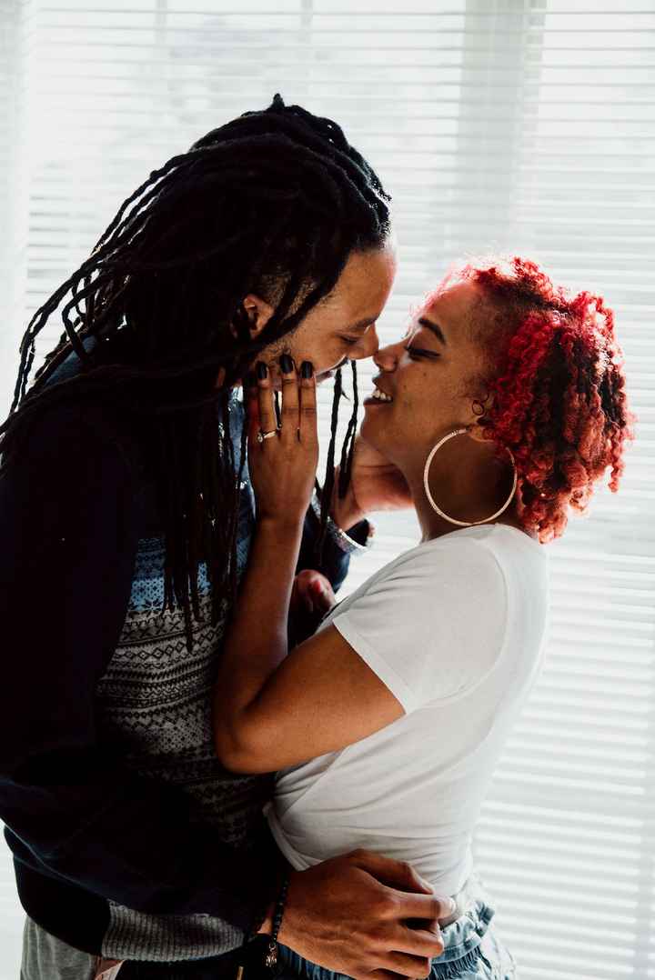 Anyone have engagement photos that are neither cutesy nor glam? - 2