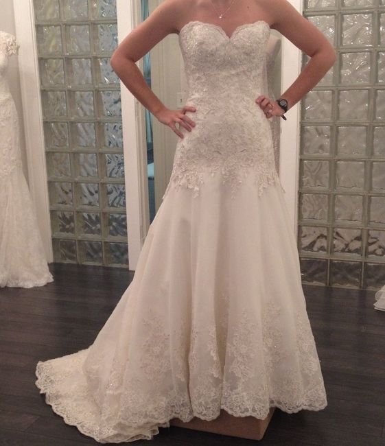 Show off those dresses!