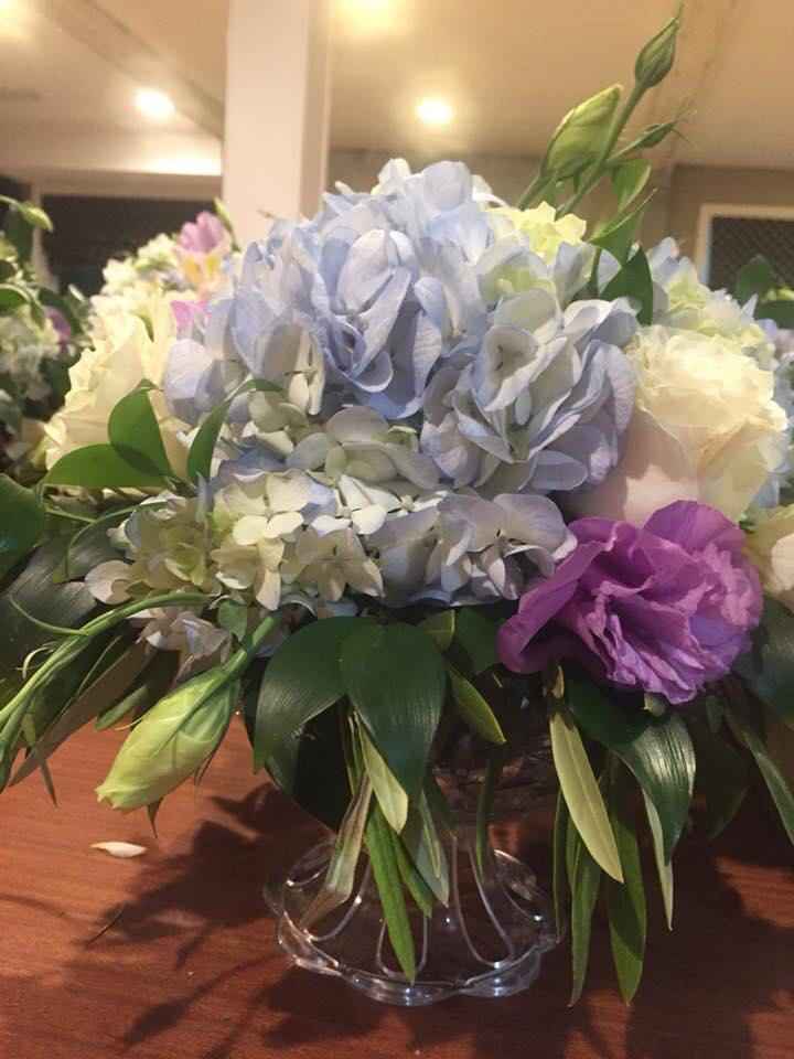 Floral centerpiece decisions - 1