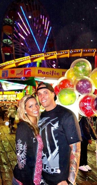 yay! Engagement Photo ideas ... Pictures Included...