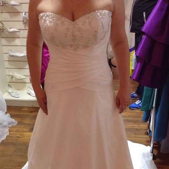 200 days to go! Opinions on dress etc please?