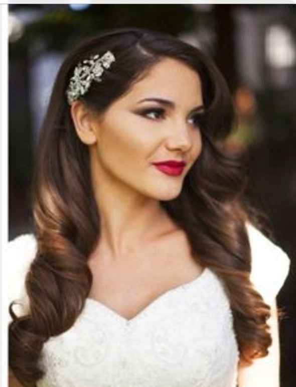 Those of you wearing you hair down or mostly down...