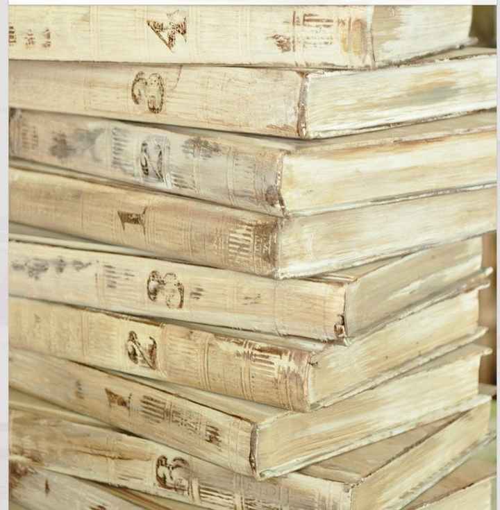 Books for Centerpieces- Ideas?