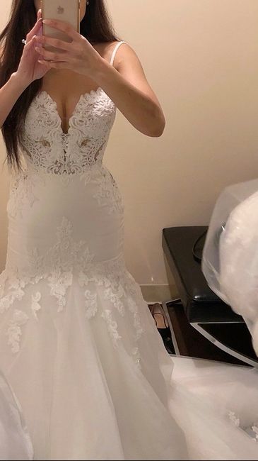Freaking out Dress is too tight. Pictures included. Weddings