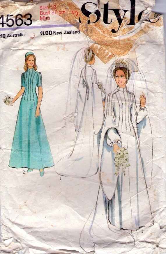 show me your mom's wedding dresses! :) - 80s and 90s