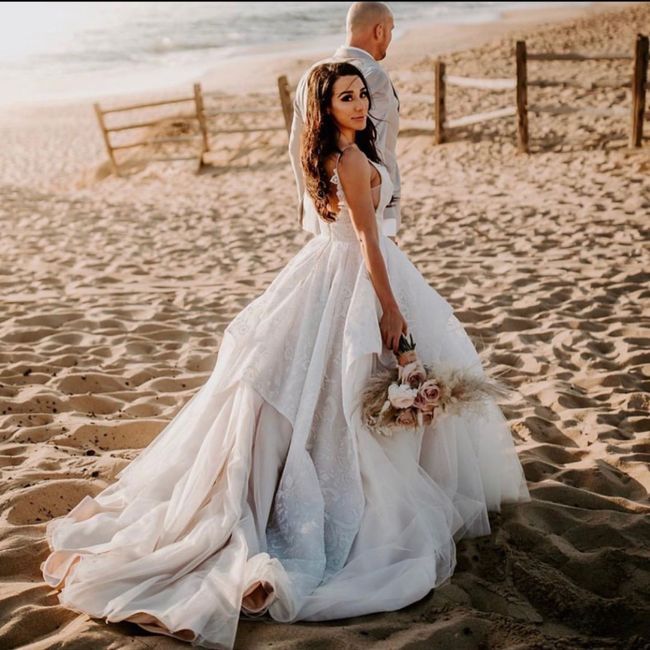 This dress is Gorgeous! 5