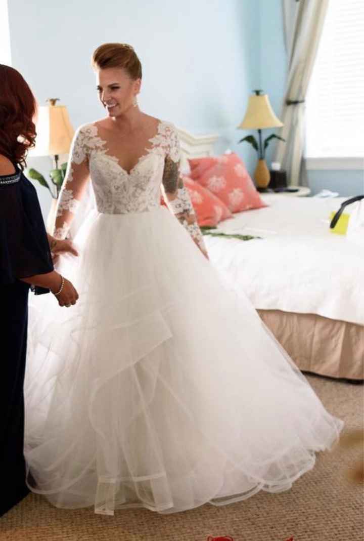Back to long sleeved ball gowns (and gowns with flower lace!) - 2