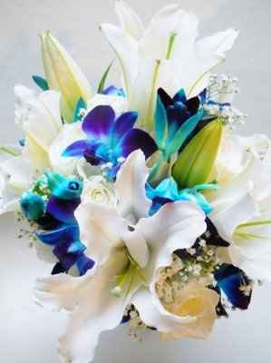 Bride's Bouquet... Inspiration?? And show YOURS off!! :D
