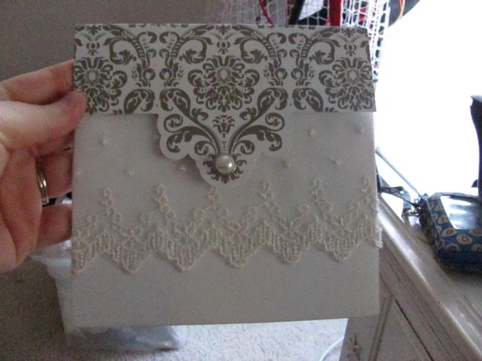 Invitations- DIY or Buy?