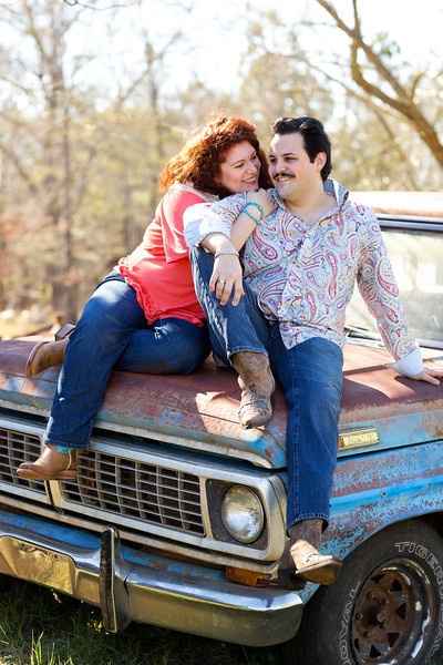Show me your plus sized engagement pictures!