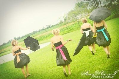 Black and White Colors for a summer wedding? with green sashes for girls, and green ties for guys?