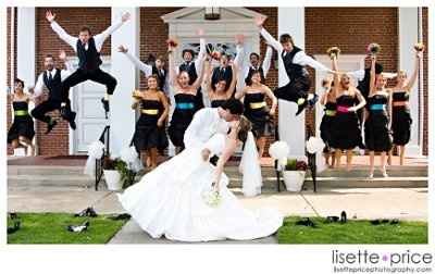 Black and White Colors for a summer wedding? with green sashes for girls, and green ties for guys?