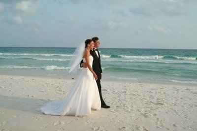 Too much dress for the beach? *PICS*