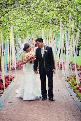WR totally freaking out 8 days to plan a wedding eeekkk help