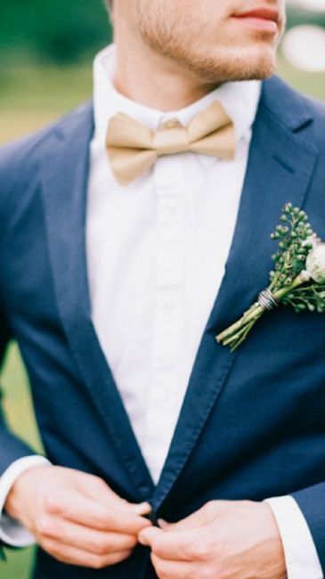 Bridesmaid dressed & groomsmen suits! 4