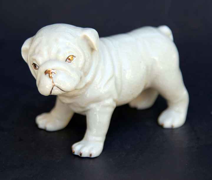 Wedding Cake Decor...cake topper?  Real flowers?  Fake flowers?  No flowers?  Sugar Flowers?  *SKETC