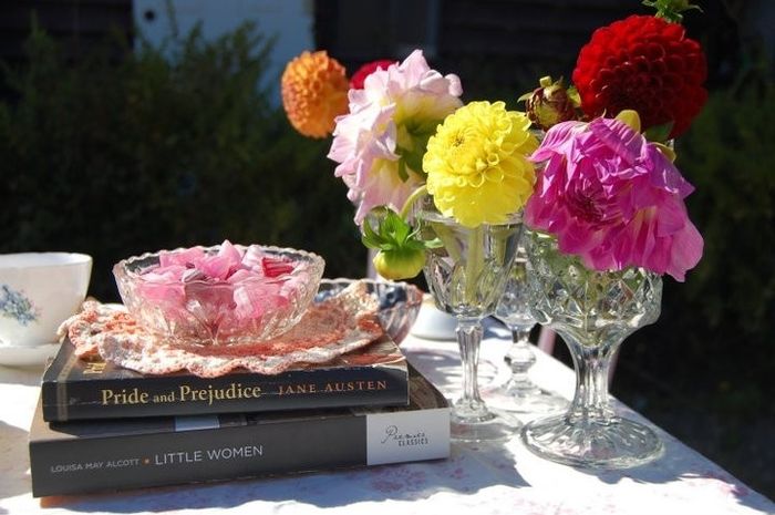 Engagement Party 2.0: Need ideas/suggestions for a Mad Tea Party theme