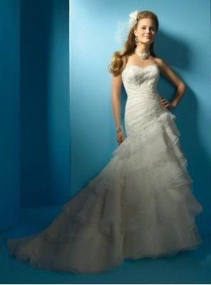 Love Dresses!! Any Alfred Angelo Brides? Everyone else feel free to share urs & who Designed it!!