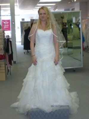 It's time for some dress porn....