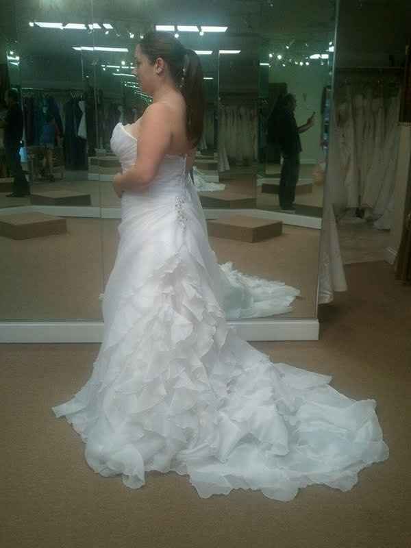 Post your Wedding  dress :)