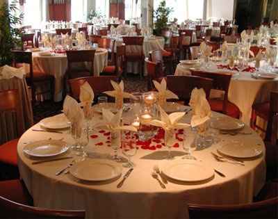 YAY!!!! I finally booked my venue. I have pic