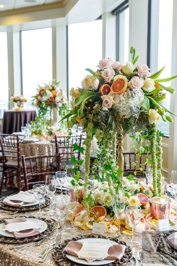 Using citrus in reception florals? 6